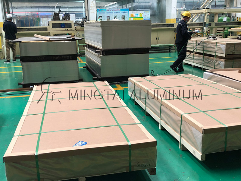 食品(pin)模具(ju)用(yong)鋁闆對于(yu)中(zhong)厚鋁闆衛生(sheng)标準有(yǒu)啥要求？