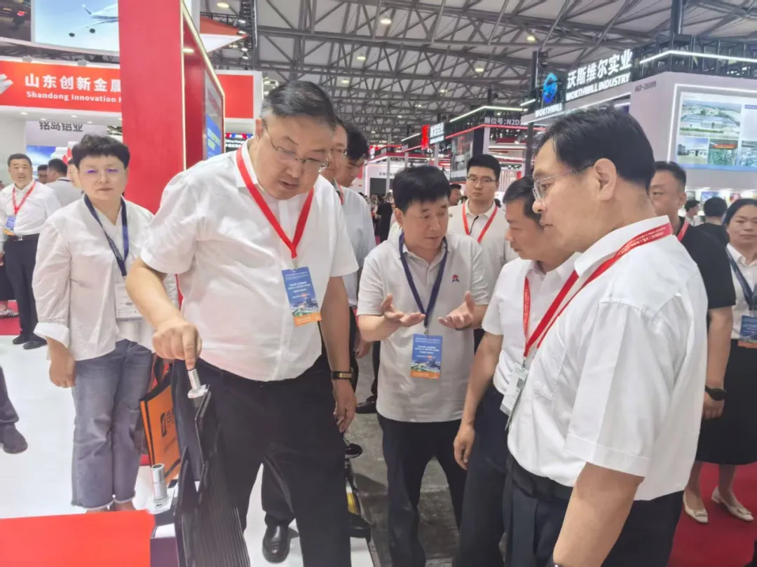 明泰鋁業閃耀亮相2025中(zhong)國(guo)國(guo)際(ji)鋁工(gong)業展(zhan)覽會